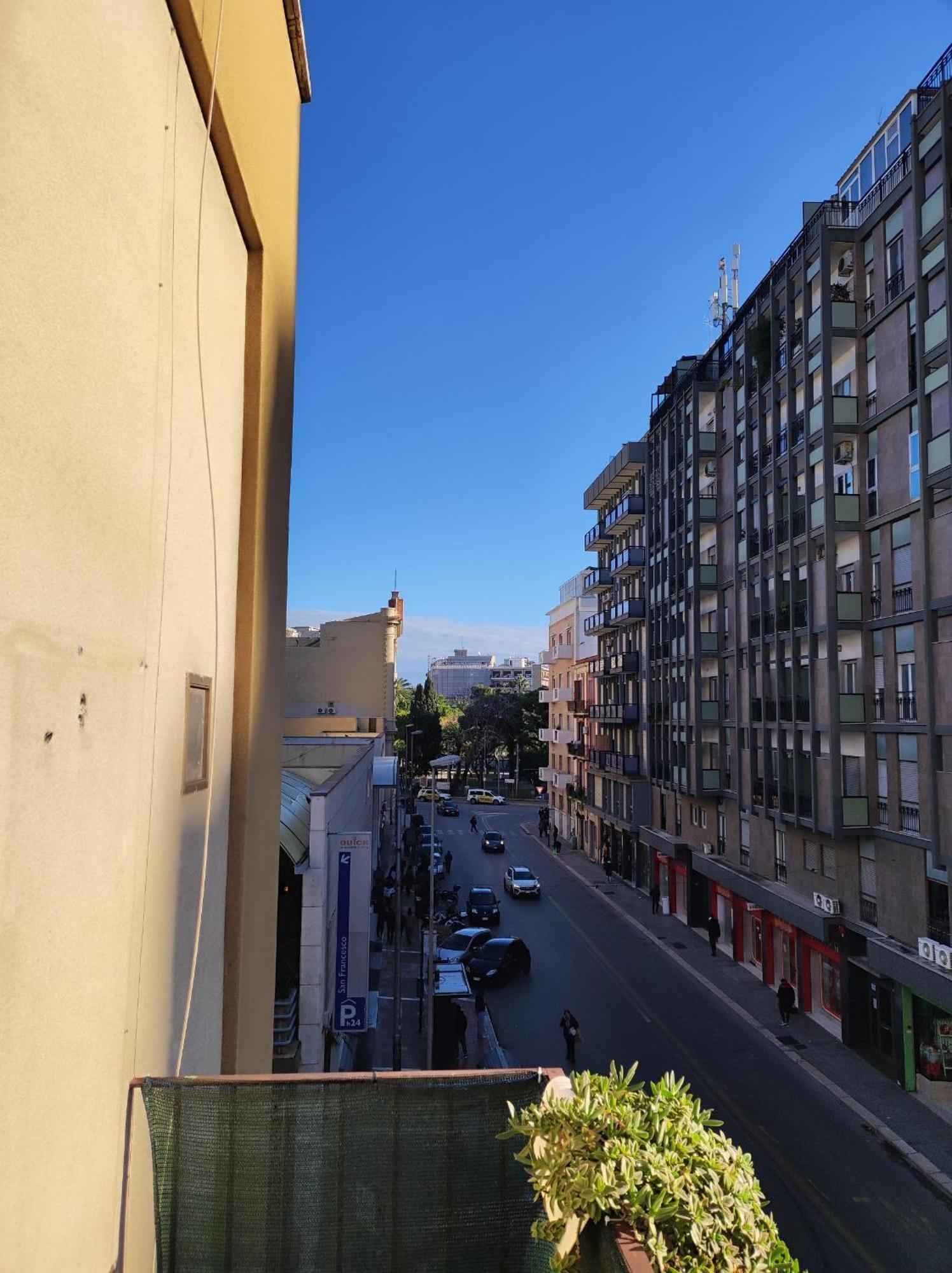 My Home Бари Экстерьер фото